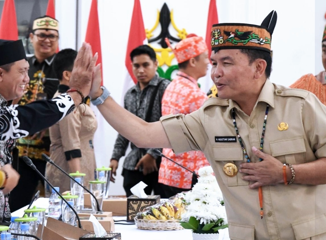 Gubernur Tekankan Perbaikan Layanan Bank Kalteng untuk Nasabah