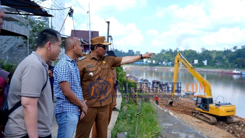 Bupati Tinjau Proyek Strategis di Muara Teweh,Tekankan Percepatan Pembangunan dan Kualitas Pekerjaan