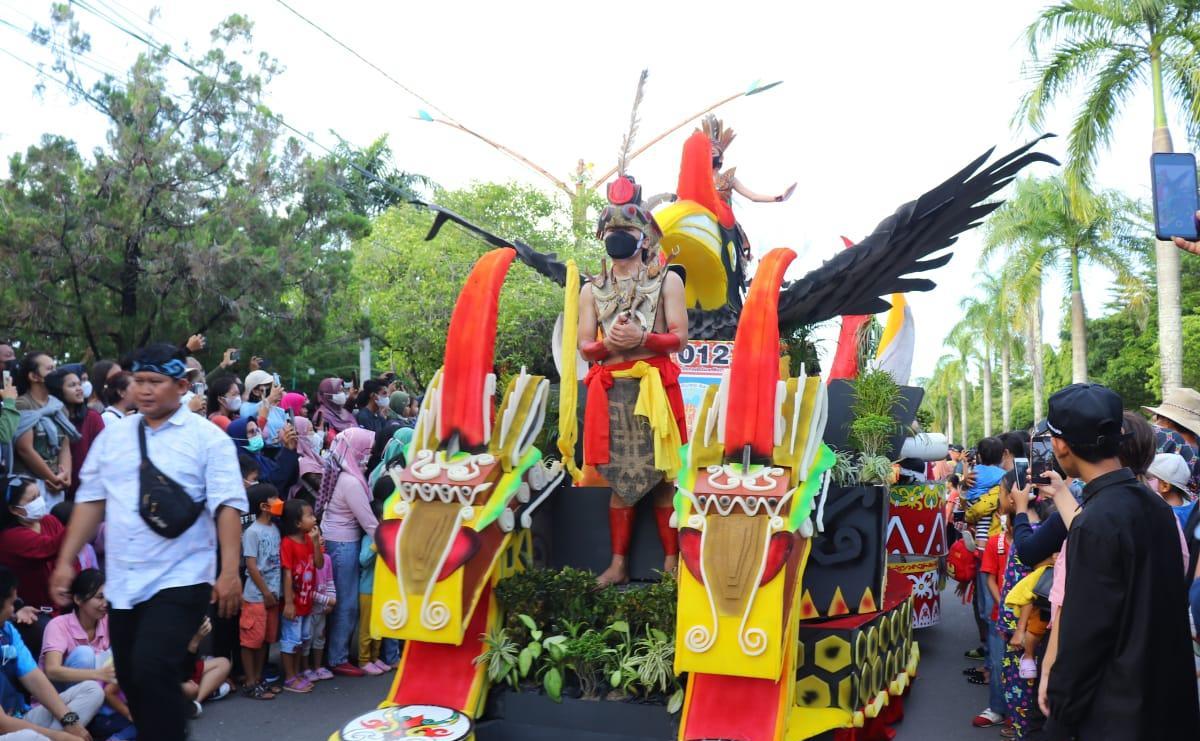 Murung Raya Juara I Lomba Karnaval Budaya