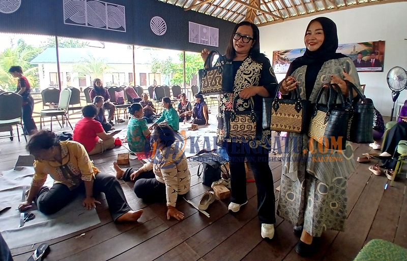 25 Pelaku UKM Barito Utara Ikuti Pelatihan Modifikasi Kulit dan Anyaman Rotan