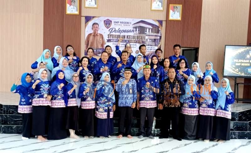 SMPN 1 Muara Teweh Gelar Pelepasan Siswa Kelas IX, Disdik Dorong Lulusan Terus Tingkatkan Prestasi