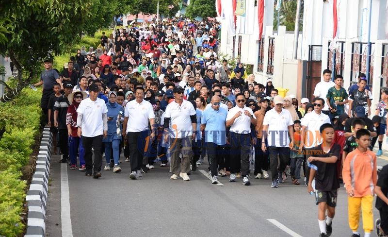 Bupati Hadiri Senam dan Jalan Sehat Hari Bhayangkara ke-80, Perkuat Sinergi Polri dan Masyarakat