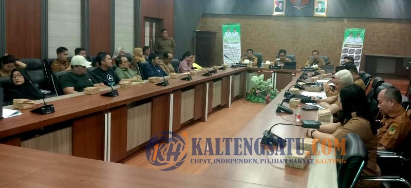 Shalahuddin Tekankan Percepatan Pelebaran Jalan Muara Teweh Harus Transparan dan Sesuai Ketentuan