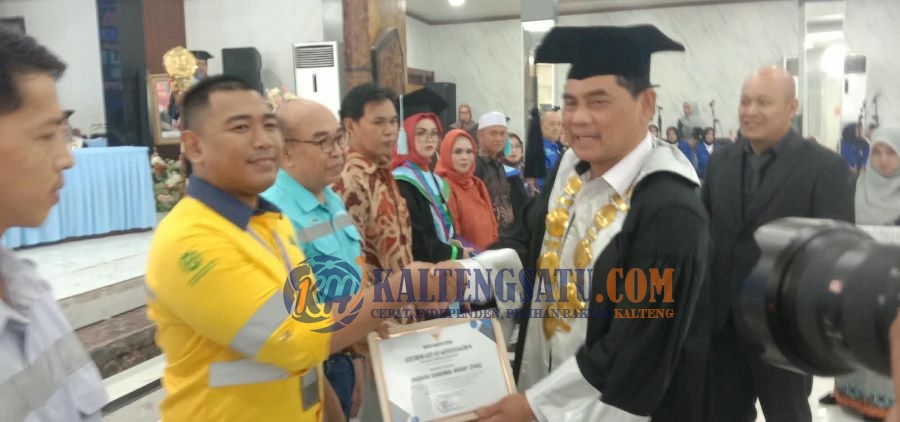Bupati Shalahuddin Dorong 84 Wisudawan Polimat Berkontribusi bagi Pembangunan Barito Utara