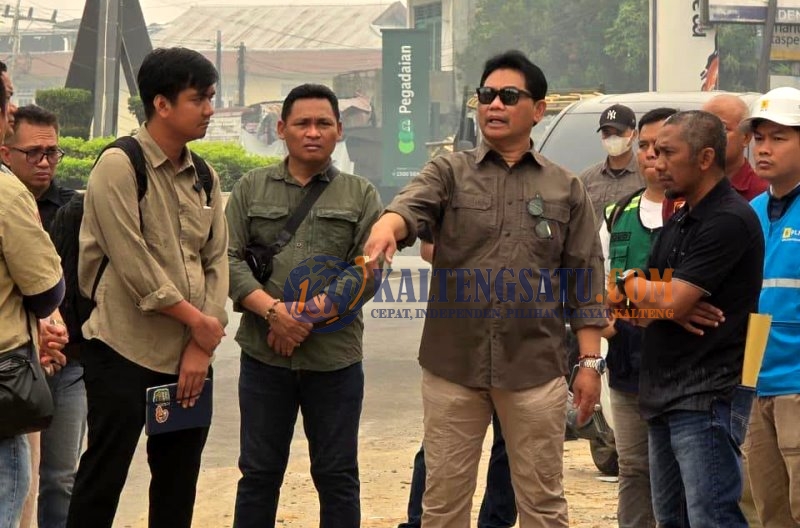 Bupati Tinjau Pelebaran Jalan Muara Teweh, Tekankan Koordinasi dan Komunikasi dengan Masyarakat